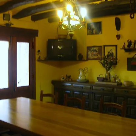 Casa Enriu-alojamiento Y Desayuno * Vilaller