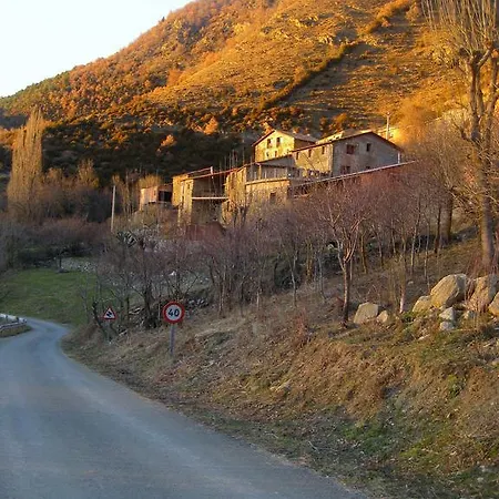 Casa Enriu-alojamiento Y Desayuno Casa rural *